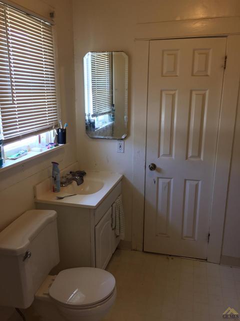 404 Monroe St, Taft, CA 93268 photo 8
