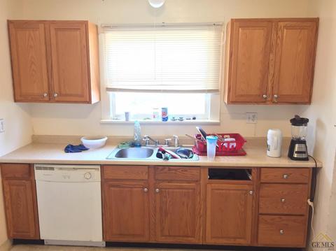 404 Monroe St, Taft, CA 93268 photo 11