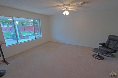 7205 Cranbrook Ave, Bakersfield, CA 93308 photo 8
