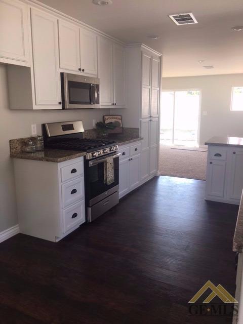 309 D St, Taft, CA 93268 photo 5
