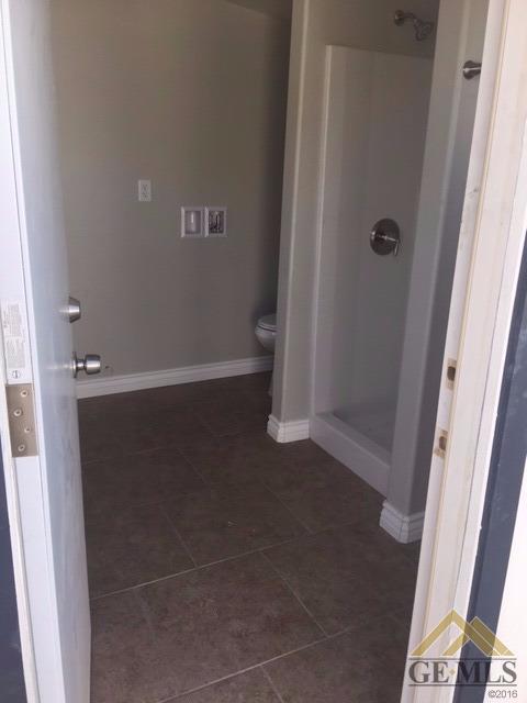 309 D St, Taft, CA 93268 photo 13