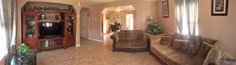 7916 Hall Rd, Lamont, CA 93241 photo 4