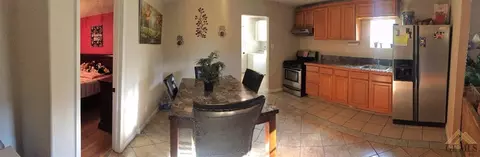 7916 Hall Rd, Lamont, CA 93241 photo 3