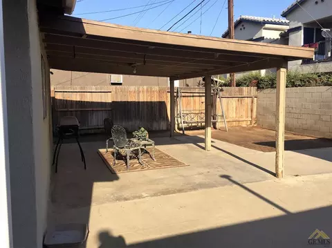 7916 Hall Rd, Lamont, CA 93241 photo 5