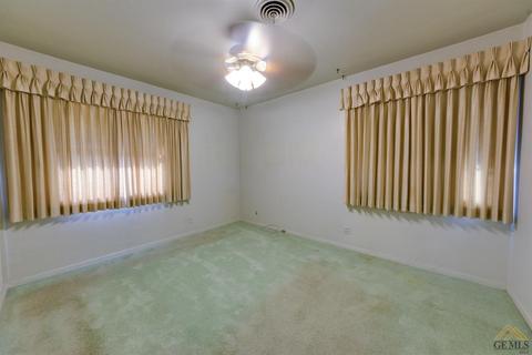 345 Walnut St, Shafter, CA 93263 photo 18