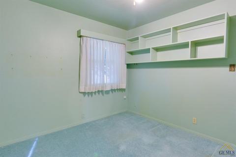 345 Walnut St, Shafter, CA 93263 photo 15
