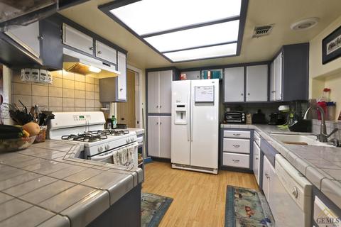 22512 Hill St, Tehachapi, CA 93561 photo 8