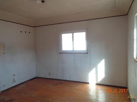 112 Main St, Taft, CA 93268 photo 3