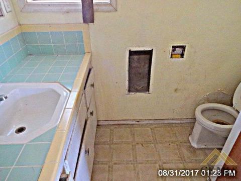 504 Eastern Ave, Taft, CA 93268 photo 16