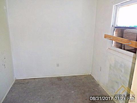 504 Eastern Ave, Taft, CA 93268 photo 32