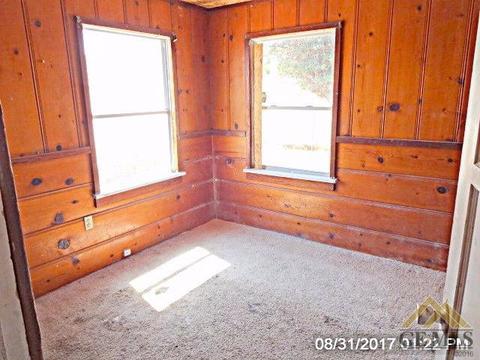 504 Eastern Ave, Taft, CA 93268 photo 11
