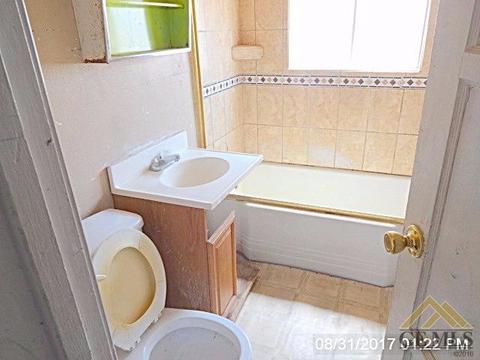 504 Eastern Ave, Taft, CA 93268 photo 10