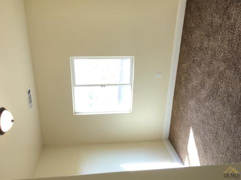420 Pebble Beach Way, Wasco, CA 93280 photo 7