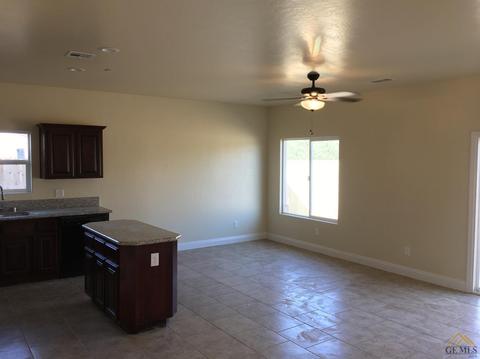 420 Pebble Beach Way, Wasco, CA 93280 photo 12