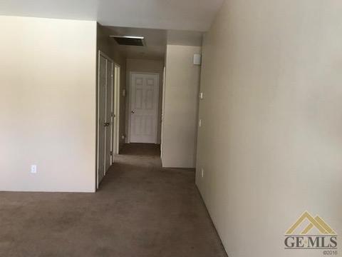 404 Summershade Ct, Wasco, CA 93280 photo 6