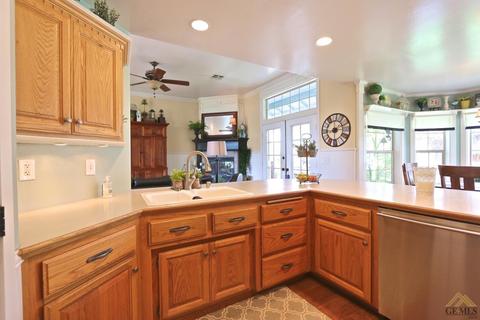 23001 Tulip Ct, Tehachapi, CA 93561 photo 9