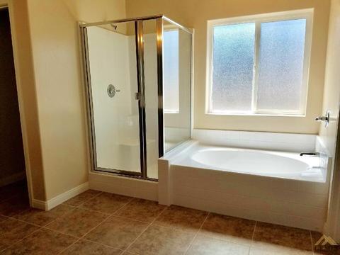 3402 Amazon Dr, Bakersfield, CA 93313 photo 7