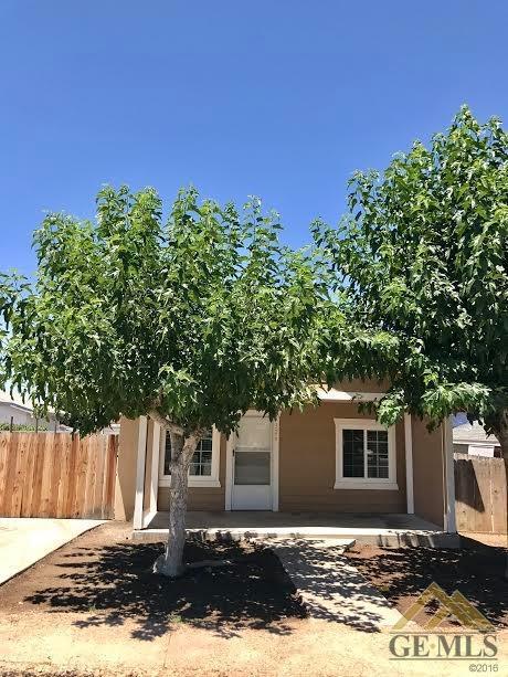 326 E St, Taft, CA 93268 photo 3
