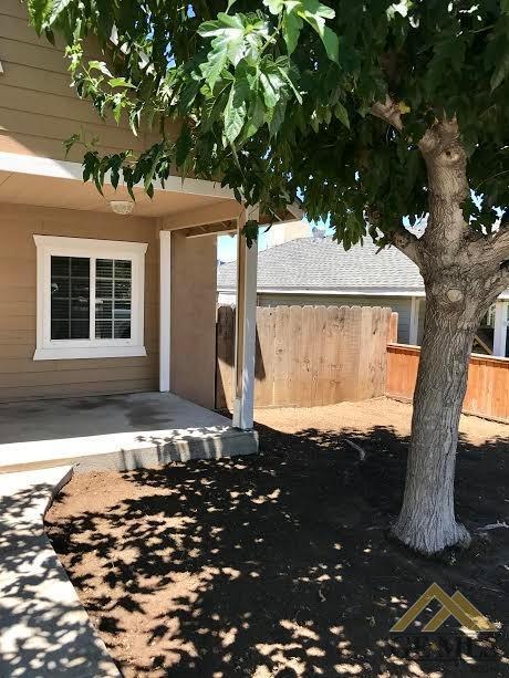 326 E St, Taft, CA 93268 photo 7
