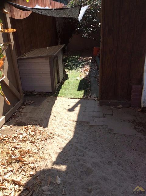2625 Pine St, Bakersfield, CA 93301 photo 12