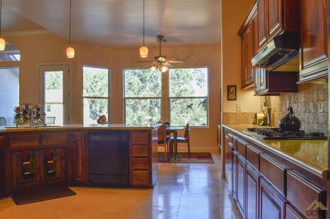 26841 Echo Ct, Tehachapi, CA 93561 photo 6