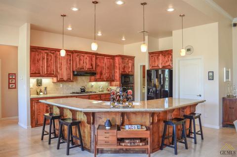 26841 Echo Ct, Tehachapi, CA 93561 photo 4