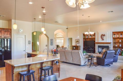 26841 Echo Ct, Tehachapi, CA 93561 photo 2
