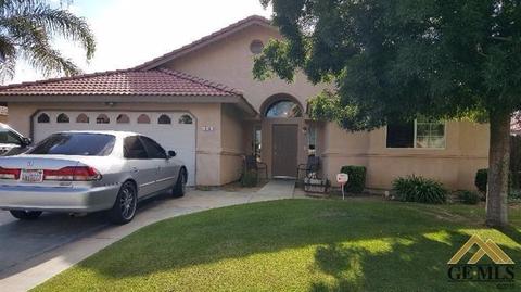 581 Camp Ave, Shafter, CA 93263 photo 1