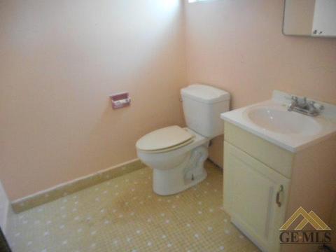 344 Rosalee Ave, Shafter, CA 93263 photo 10