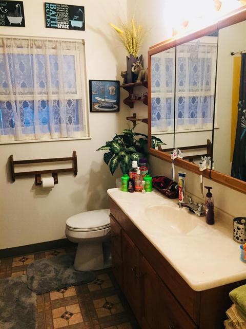 2205 Sunset St, Wasco, CA 93280 photo 8