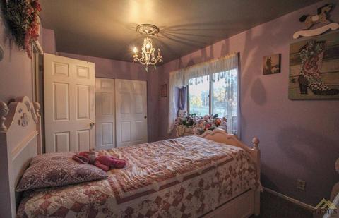 27621 Bear Valley Rd, Tehachapi, CA 93561 photo 13