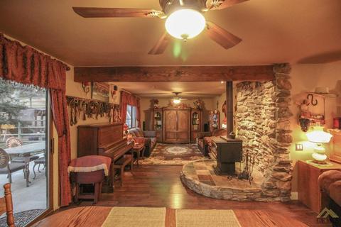27621 Bear Valley Rd, Tehachapi, CA 93561 photo 10