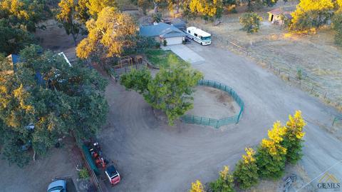 27621 Bear Valley Rd, Tehachapi, CA 93561 photo 24