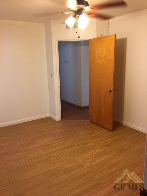 454 Campus Dr, Arvin, CA 93203 photo 7