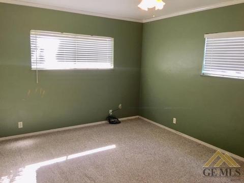 454 Campus Dr, Arvin, CA 93203 photo 9