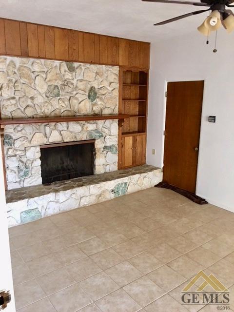 454 Campus Dr, Arvin, CA 93203 photo 5