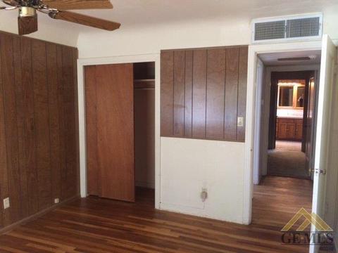 248 W 2nd St, Buttonwillow, CA 93206 photo 13