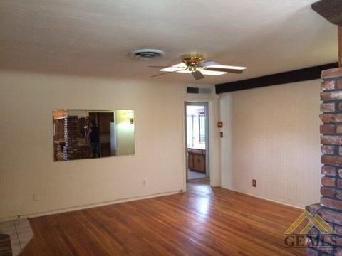 248 W 2nd St, Buttonwillow, CA 93206 photo 4