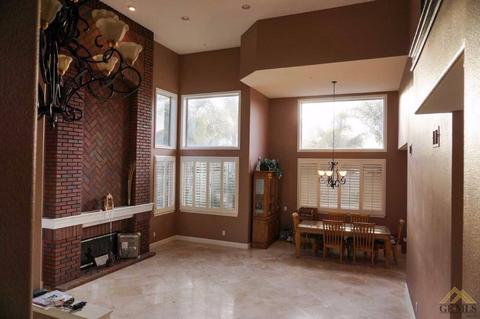 2467 Jacaranda Dr, Oxnard, CA 93036 photo 6