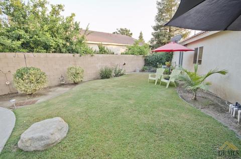 9504 Bard Ct, Bakersfield, CA 93311 photo 15