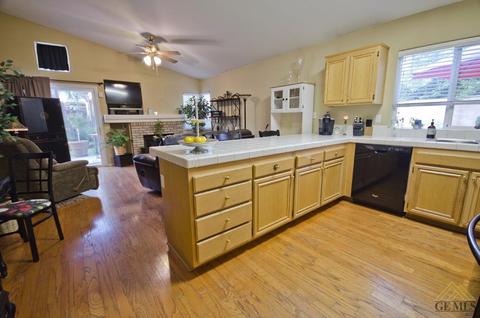 9504 Bard Ct, Bakersfield, CA 93311 photo 12