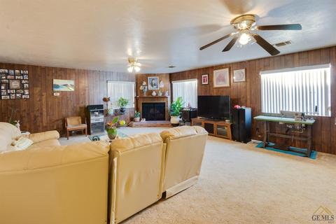 30338 Riverside St, Shafter, CA 93263 photo 3