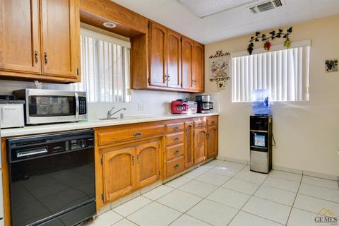 30338 Riverside St, Shafter, CA 93263 photo 10