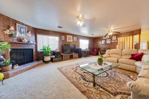 30338 Riverside St, Shafter, CA 93263 photo 2