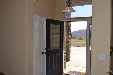 21200 Pegasus, Tehachapi, CA 93561 photo 4