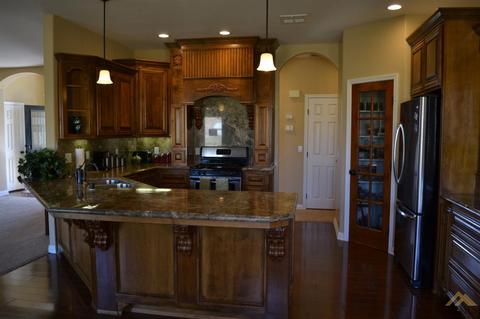 21200 Pegasus, Tehachapi, CA 93561 photo 11