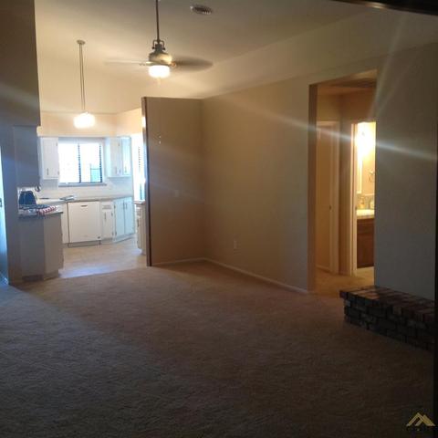 6112 Phyllis St, Bakersfield, CA 93313 photo 7