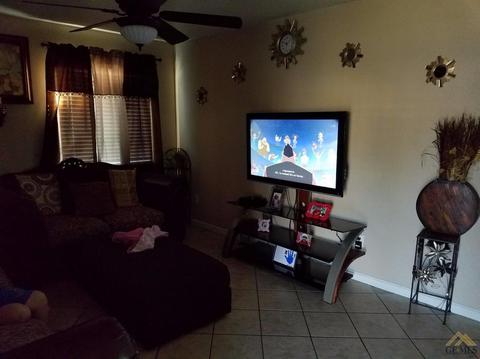 875 Verde St, Shafter, CA 93263 photo 5