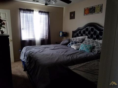 875 Verde St, Shafter, CA 93263 photo 2