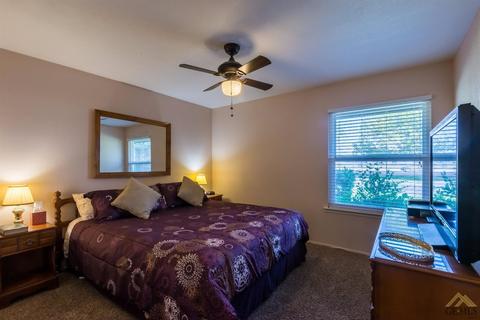 2842 De Wolf Ave, Clovis, CA 93619 photo 16